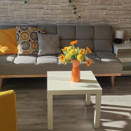 Baross Apartman คาโปชวาร์ ภายนอก รูปภาพ