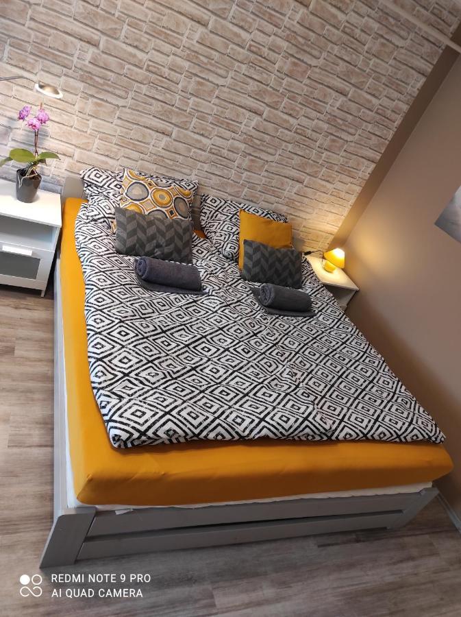 Baross Apartman คาโปชวาร์ ภายนอก รูปภาพ